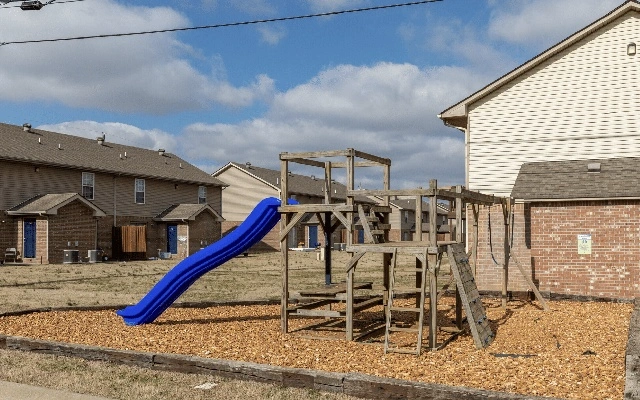 Community amenities at Heritage Pointe Apartments